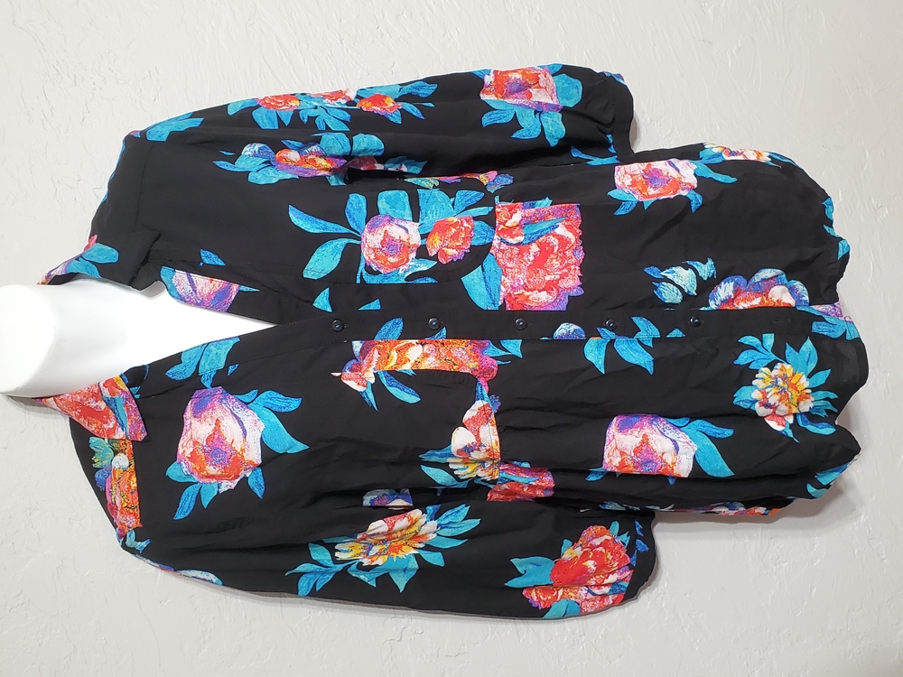 Maeve/Anthropologie half sleeve floral top size 10